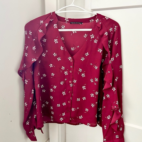 Pretty Red Blouse with White Flowers and Frills along Sleeves - Picture 1 of 3